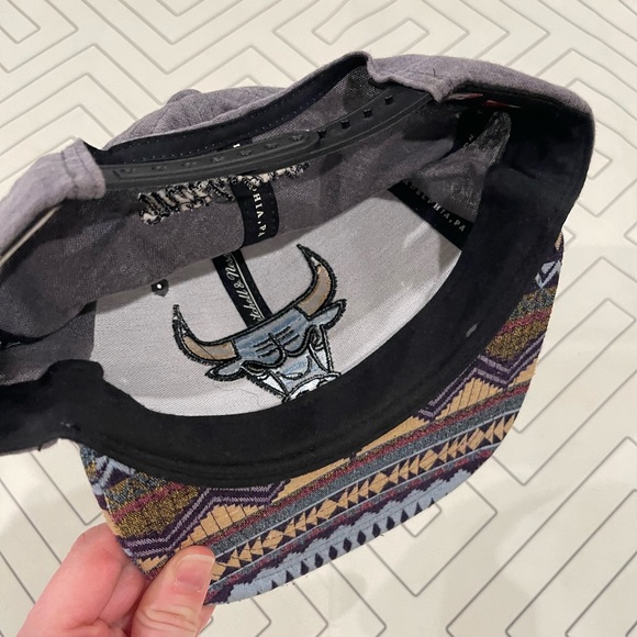 Mitchell & Ness Chicago Bulls NBA Snapback - Picture 9 of 10